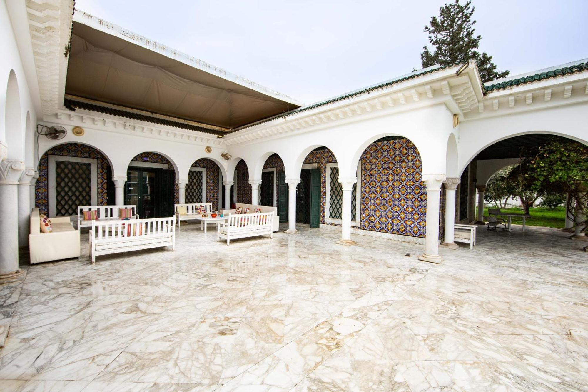 Prive Dans Grande Maison D'hote Apartment La Marsa